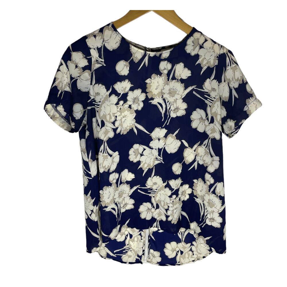 Sienna Sky Short Sleeve Navy Blue and Cream Blouse Size M